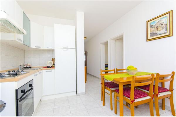 Apartment A2, for 5 persons