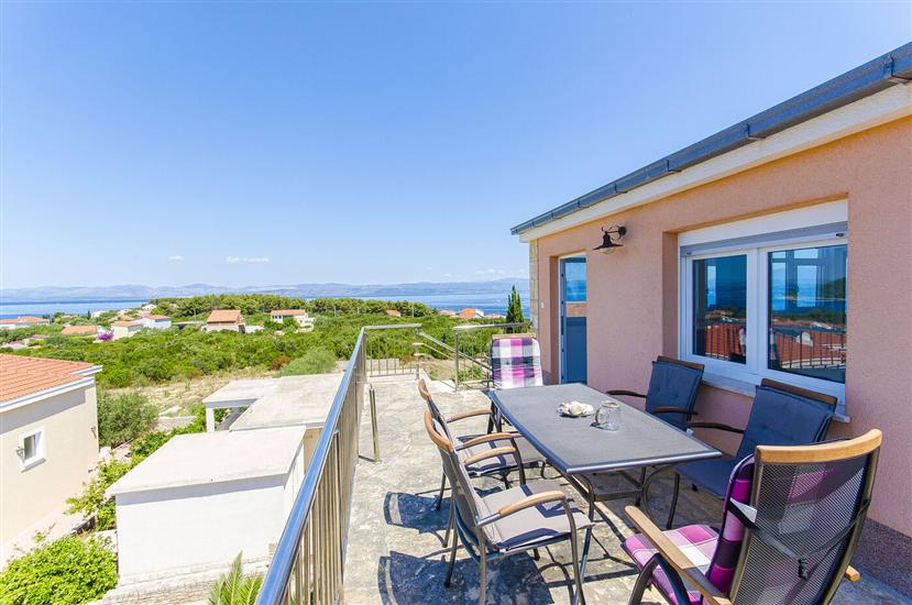 Apartment A5, for 6 persons