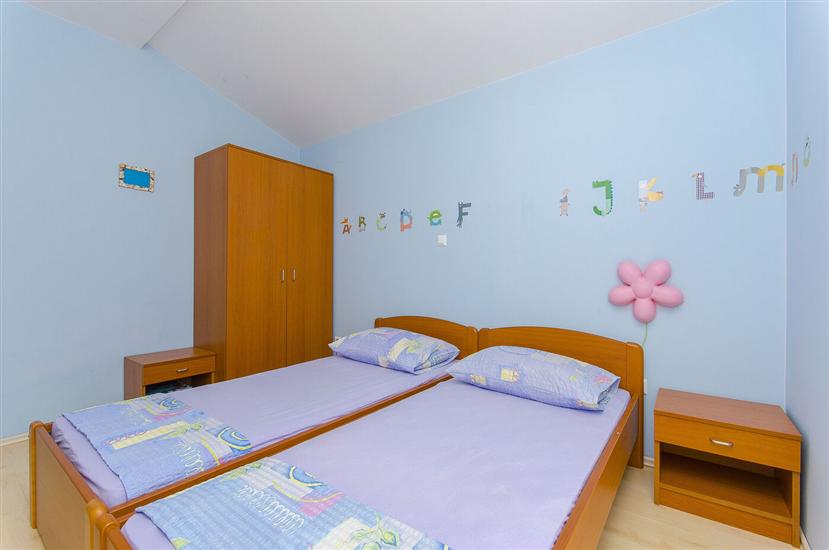 Apartment A5, for 6 persons