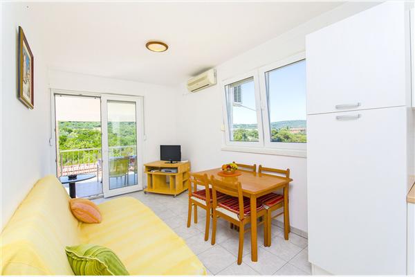 Apartment A4, for 6 persons