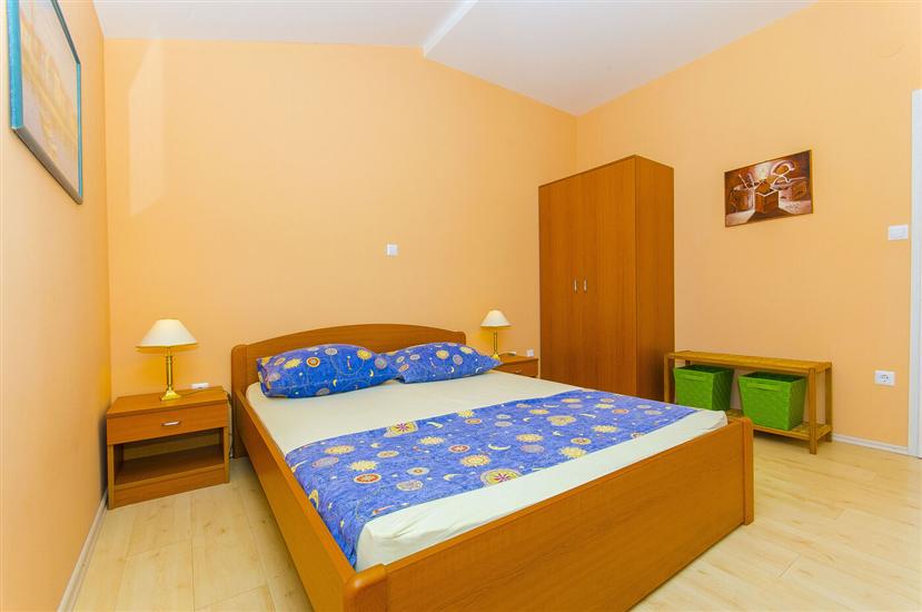 Apartment A5, for 6 persons