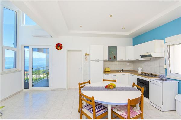 Apartment A5, for 6 persons