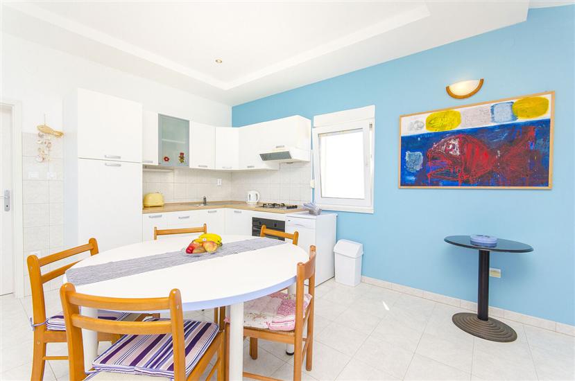 Apartment A5, for 6 persons