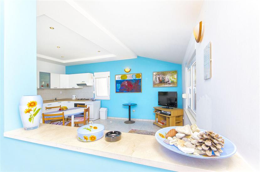 Apartment A5, for 6 persons