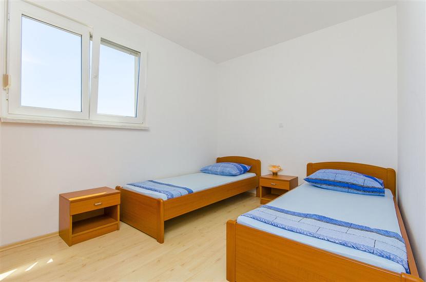 Apartment A3, for 5 persons