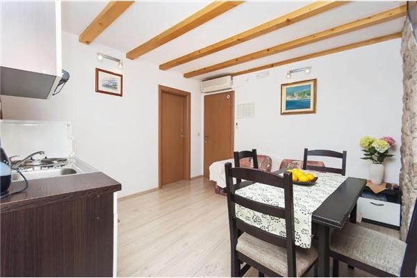 Apartment A2, for 4 persons