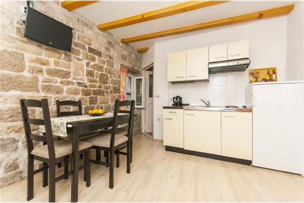Apartment A2, for 4 persons