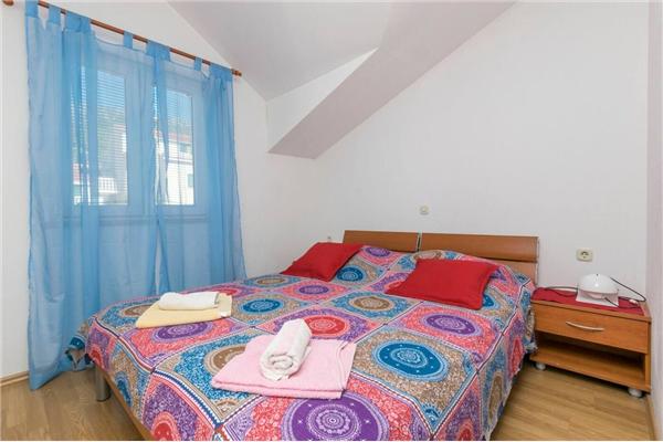 Apartment A4, for 4 persons