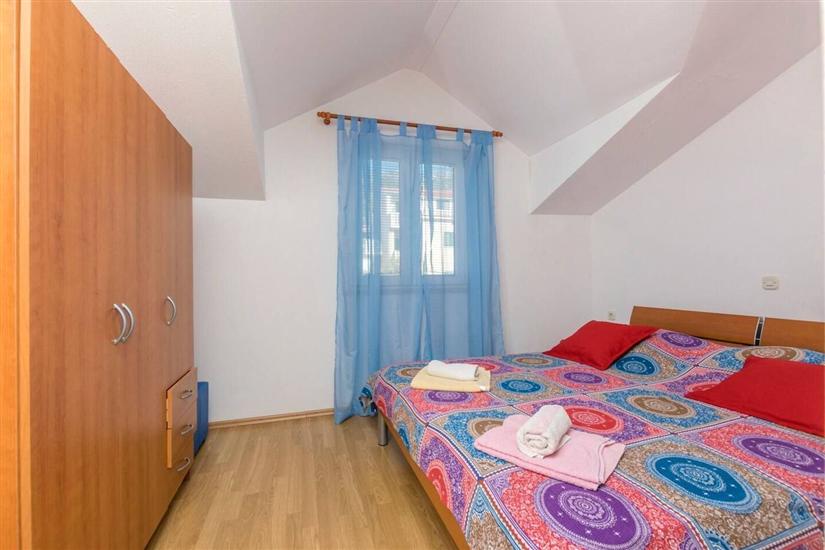 Apartment A4, for 4 persons