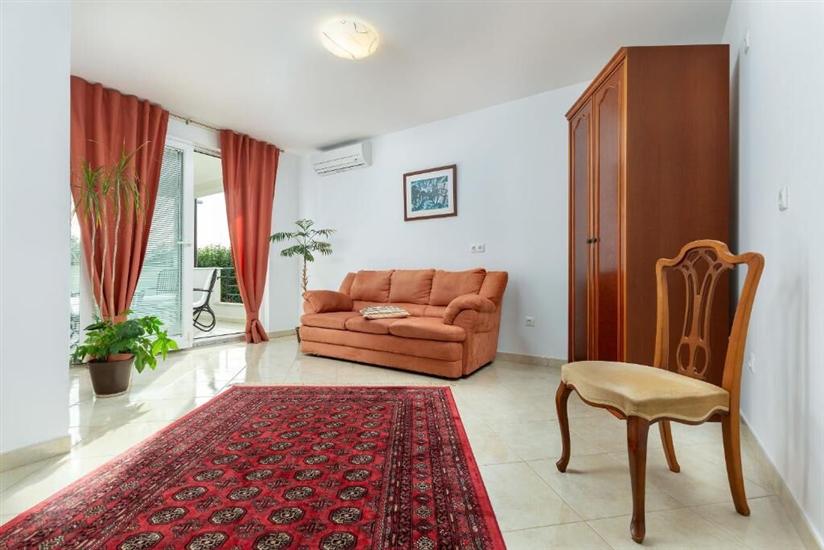 Hiša K1, na 6 osebe