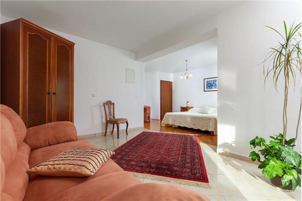 Hiša K1, na 6 osebe