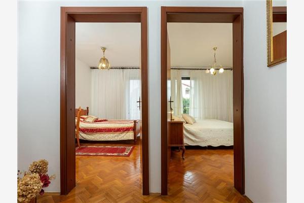 Hiša K1, na 6 osebe