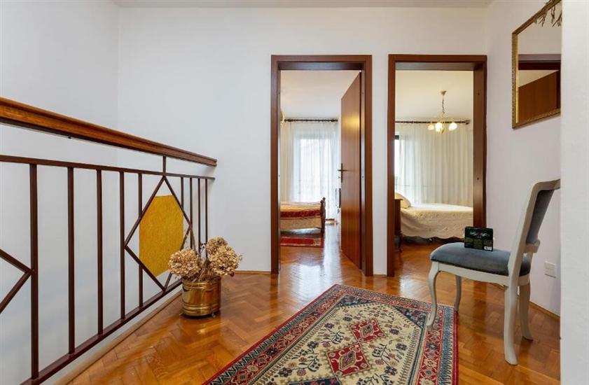 Hiša K1, na 6 osebe