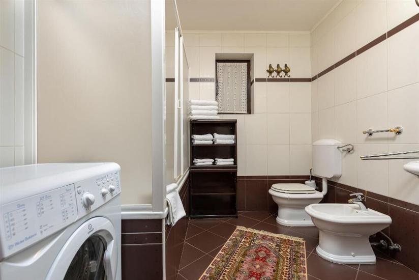 Hiša K1, na 6 osebe