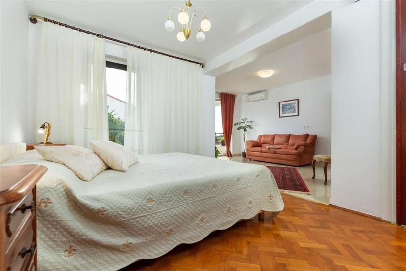 Hiša K1, na 6 osebe