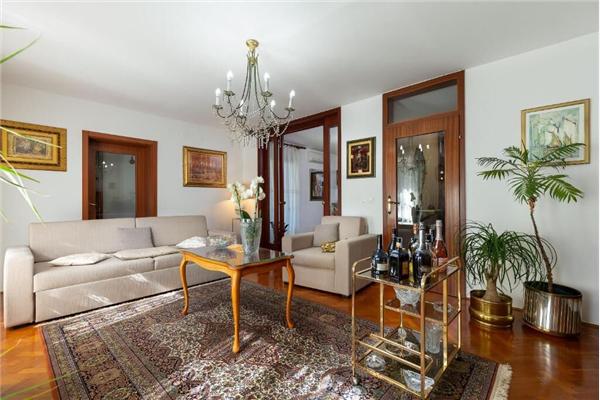 Hiša K1, na 6 osebe