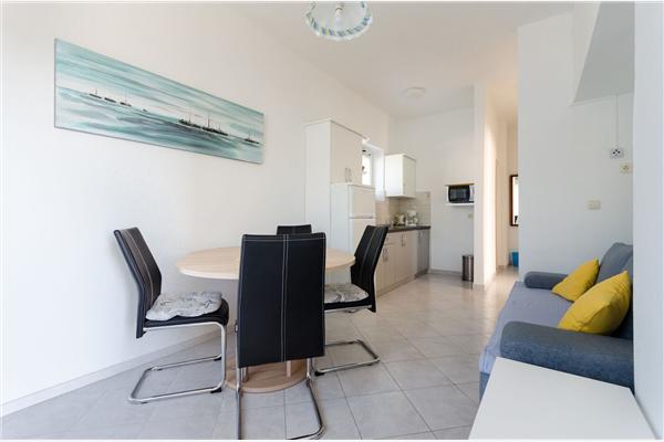 Apartment A1, for 5 persons