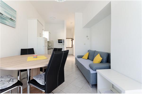 Apartment A1, for 5 persons