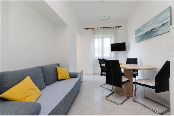 Apartment A1, for 5 persons