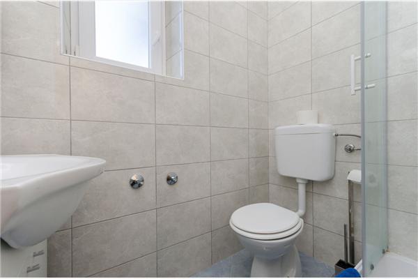 Apartment A1, for 5 persons