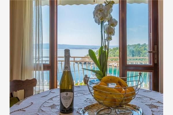 Apartment A1, for 5 persons