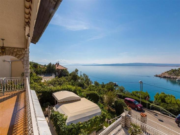 Apartment A1, for 5 persons