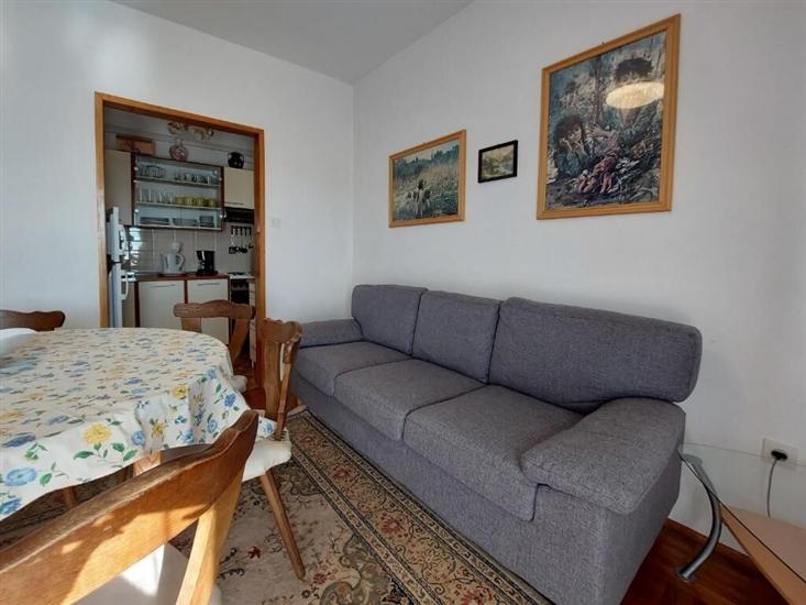 Apartment A1, for 5 persons