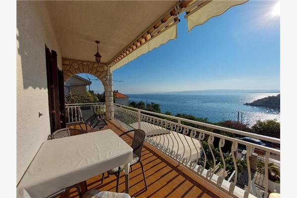 Apartment A1, for 5 persons