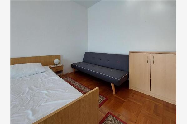 Apartment A1, for 5 persons