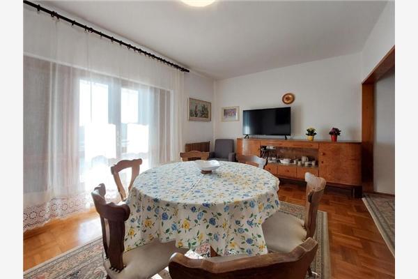 Apartment A1, for 5 persons