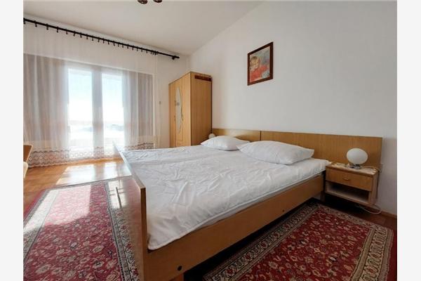 Apartment A1, for 5 persons