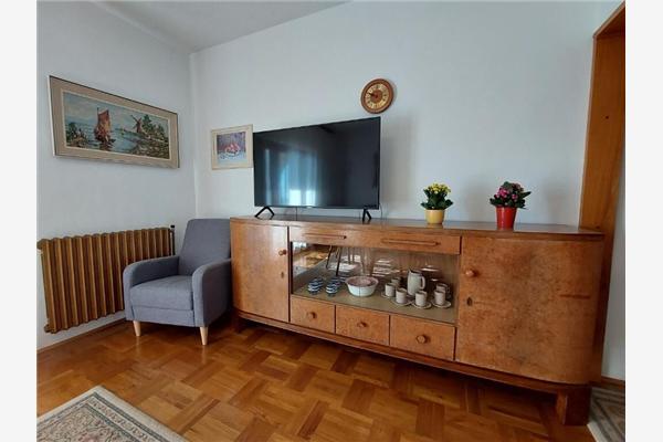 Apartment A1, for 5 persons