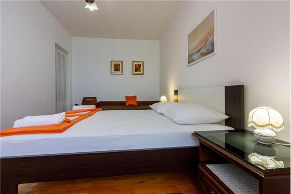 Apartment A3, for 5 persons