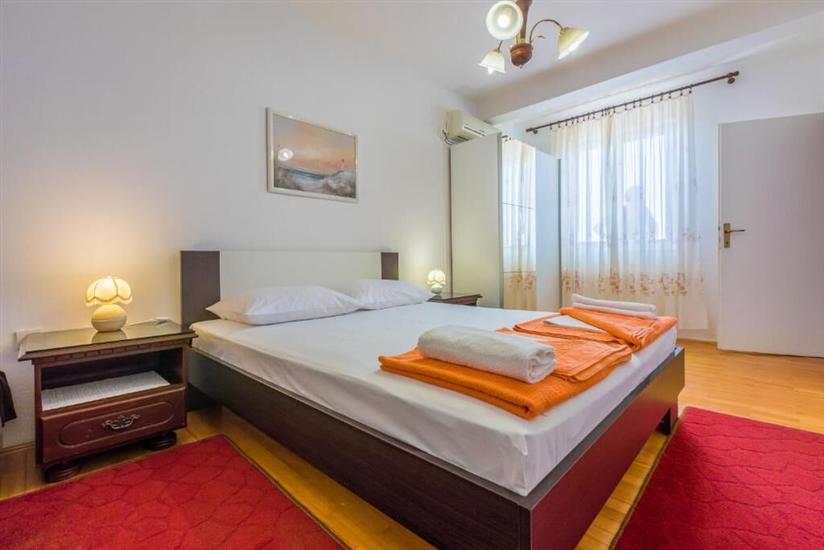 Apartment A3, for 5 persons