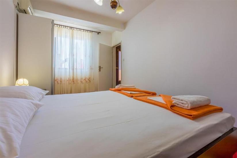 Apartment A3, for 5 persons