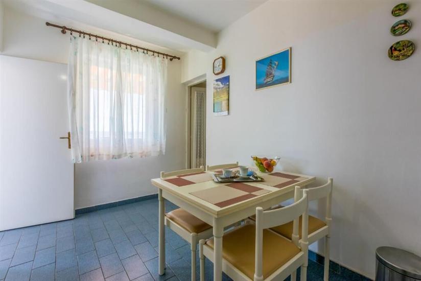 Apartment A3, for 5 persons