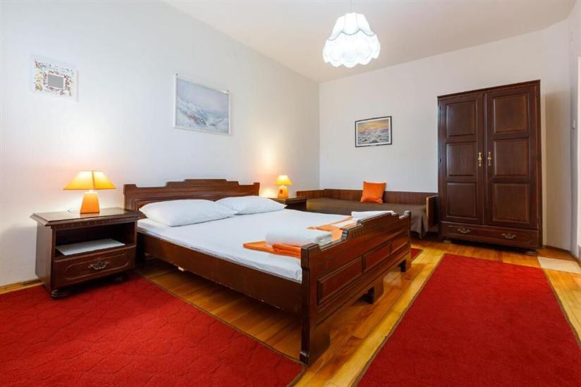 Apartment A3, for 5 persons