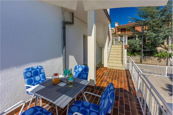 Apartment A2, for 5 persons