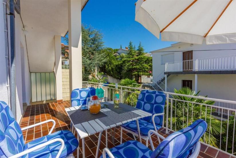 Apartment A2, for 5 persons