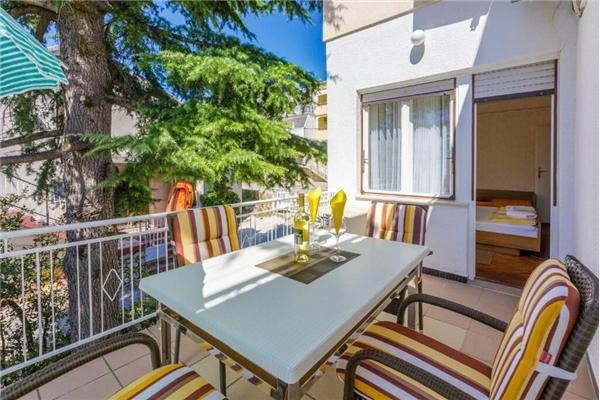 Apartment A2, for 5 persons