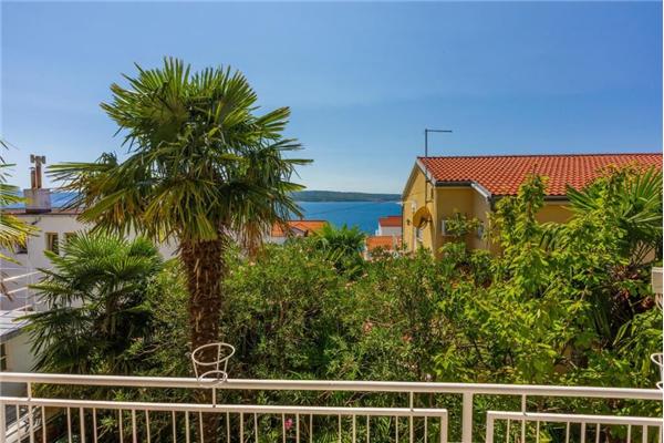 Apartment A2, for 5 persons