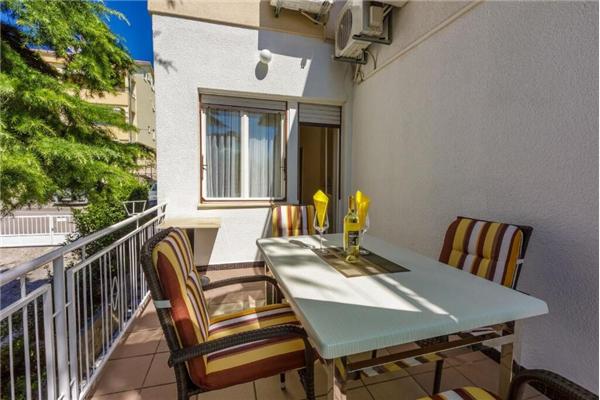 Apartment A2, for 5 persons