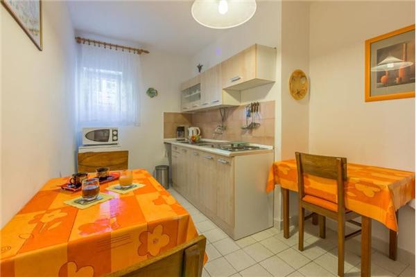 Apartment A1, for 3 persons