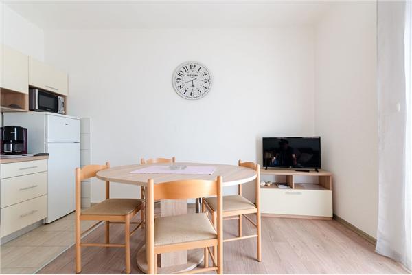 Apartment A4, for 5 persons