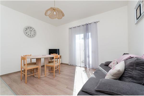 Apartment A4, for 5 persons