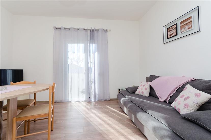 Apartment A4, for 5 persons