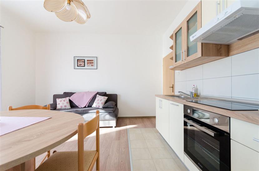 Apartment A4, for 5 persons