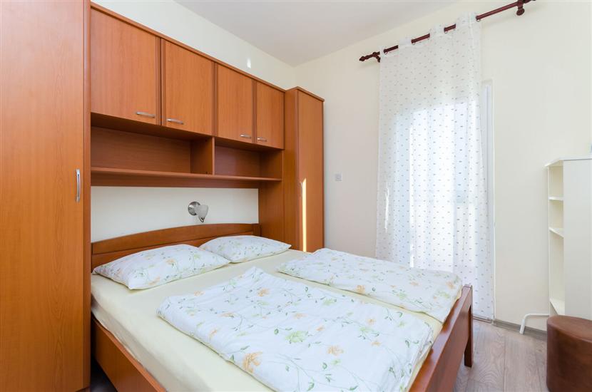 Apartment A4, for 5 persons
