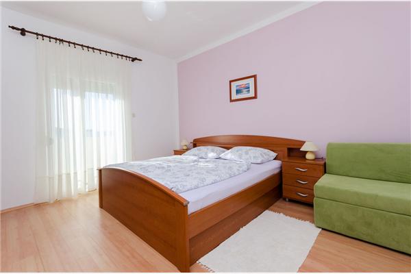 Apartment A4, for 5 persons