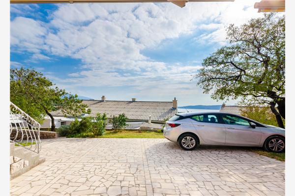 Apartment A1, for 6 persons